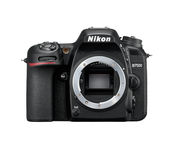 Nikon D7500 (21.51 Mpx, APS-C / DX)